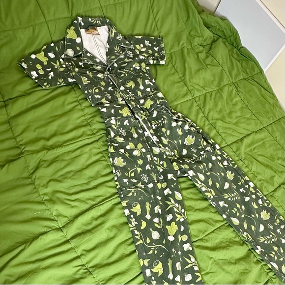 Big Bud Press Short Sleeve Jumpsuit Cookbook print - Picture 4 of 12